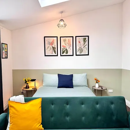 Alluring Studio 30Min To Central London & Free Parking Exterior photo