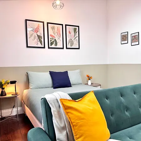 Alluring Studio 30Min To Central London & Free Parking Exterior photo