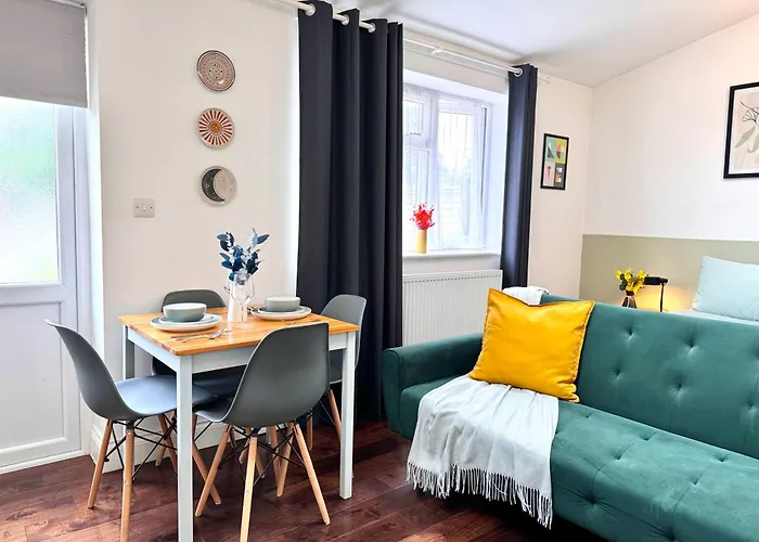 Alluring Studio 30Min To Central London & Free Parking