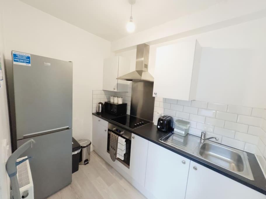 Alluring 30min To & Free Parking London