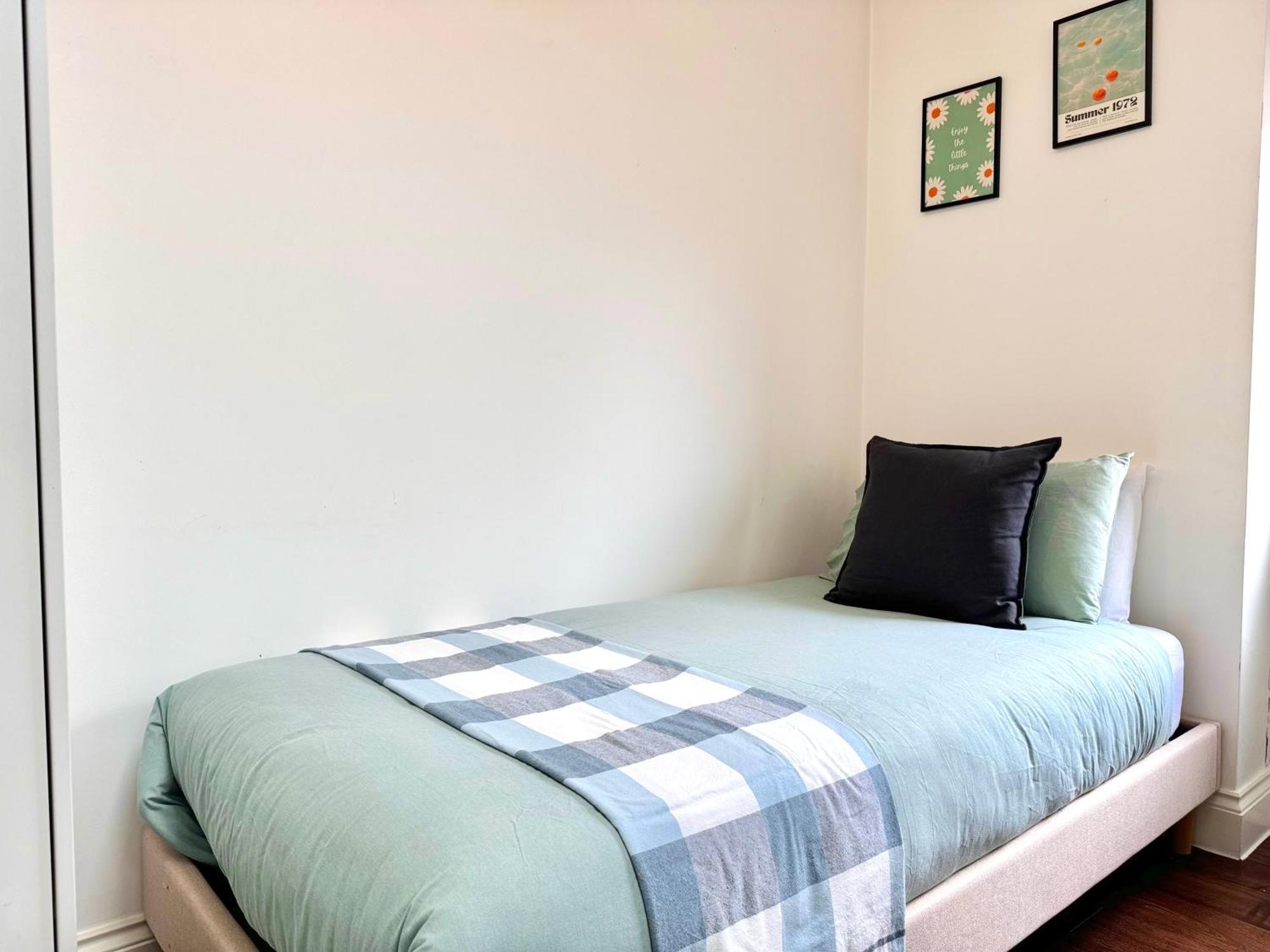 Apartment Alluring 30min To & Free Parking